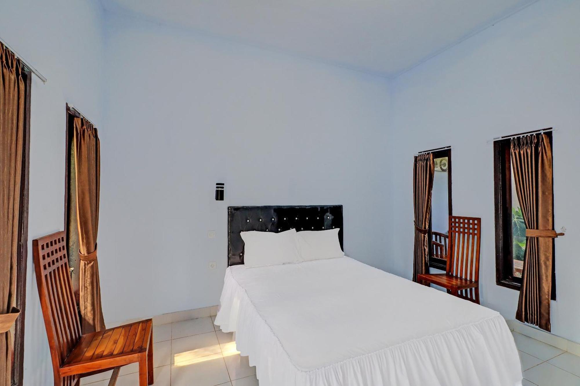 Oyo 92401 Hotel Mustika Negara  Экстерьер фото