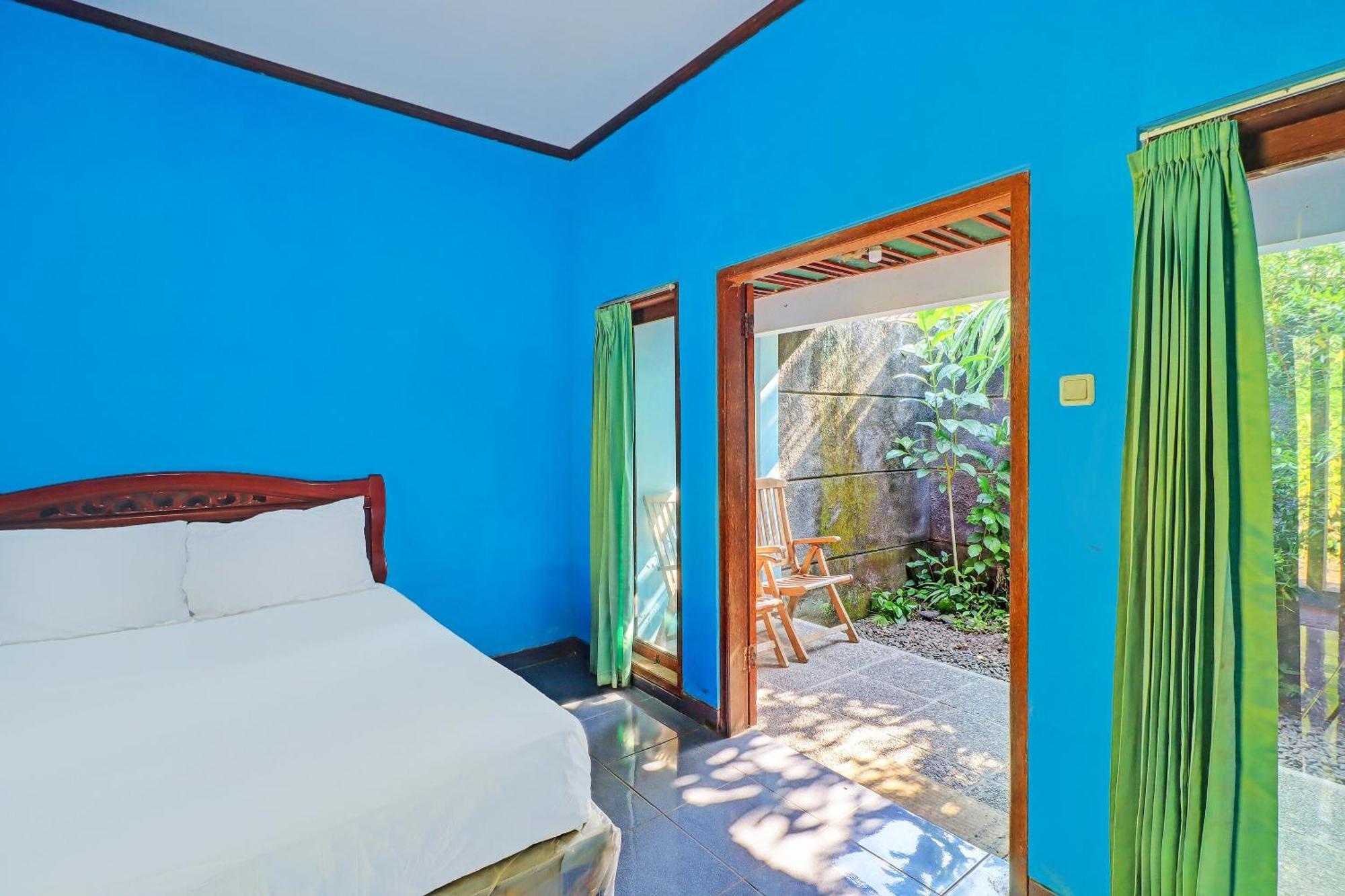 Oyo 92401 Hotel Mustika Negara  Экстерьер фото
