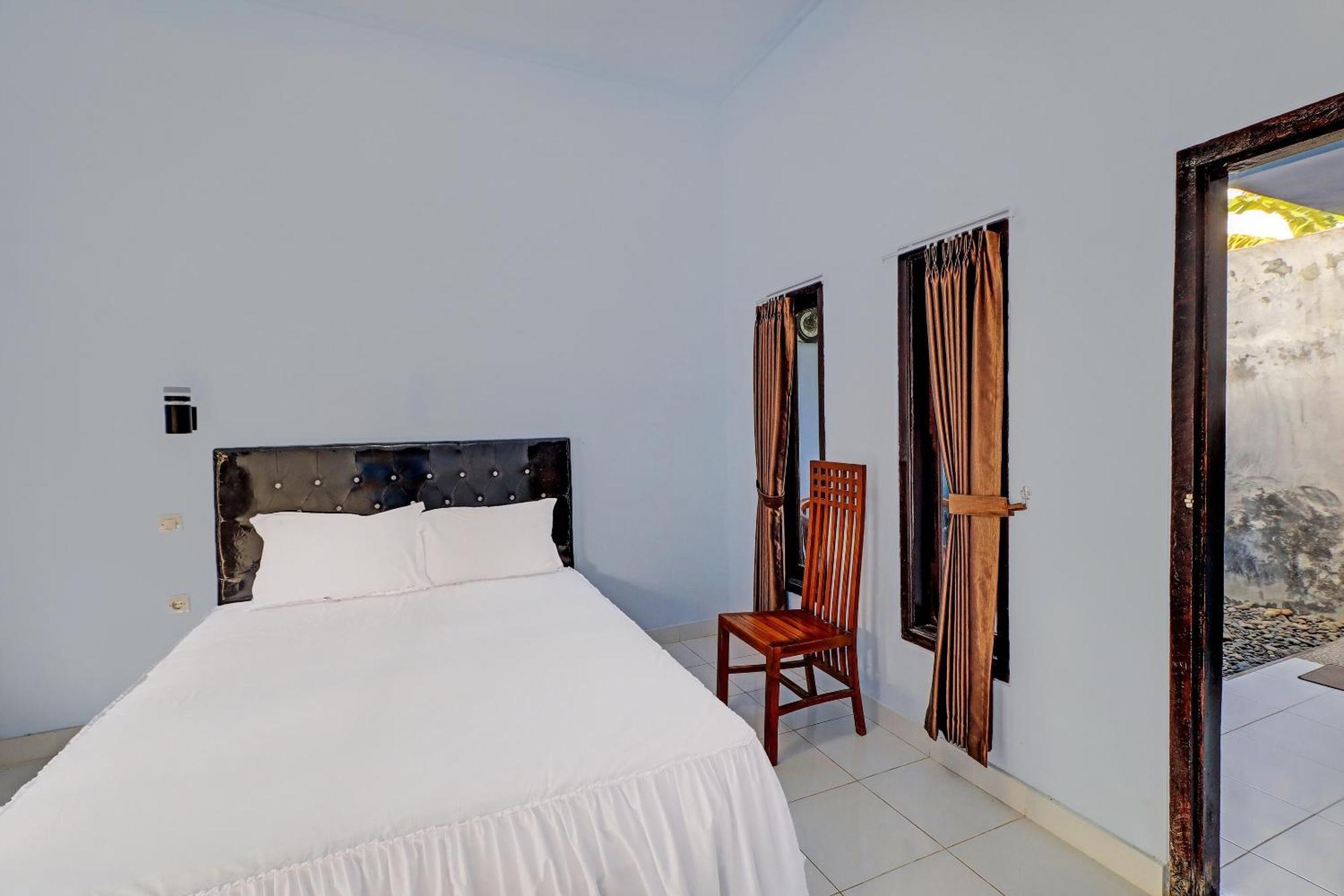 Oyo 92401 Hotel Mustika Negara  Экстерьер фото