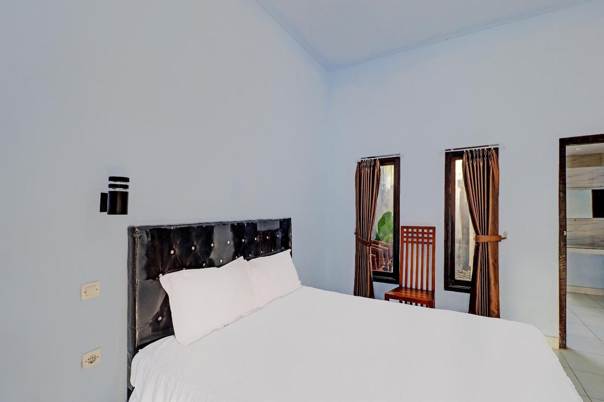 Oyo 92401 Hotel Mustika Negara  Экстерьер фото